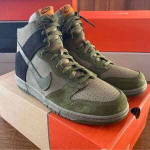 NIKE DUNK HI NL UNDEFEATED, TIER ZERO QUICKSTRIKE SUPREME NOAH KITH ALD STUSSY